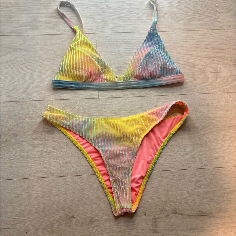 Dippin daisys velvet swim suit SIZE MEDIUM